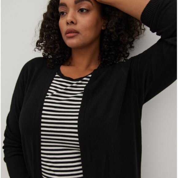 Torrid size 4 Super Soft Plush Duster Open Front-= Black - Picture 3 of 8